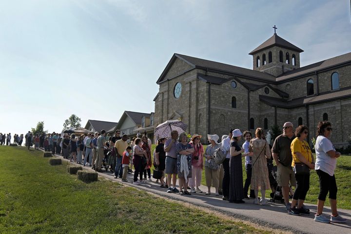 Black Nun Whose Physique Exhibits Little Decay Since 2019 Demise Attracts Crowds To Rural Missouri 1 People wait to view the body of Sister Wilhelmina Lancaster at the Benedictines of Mary, Queen of Apostles abbey.